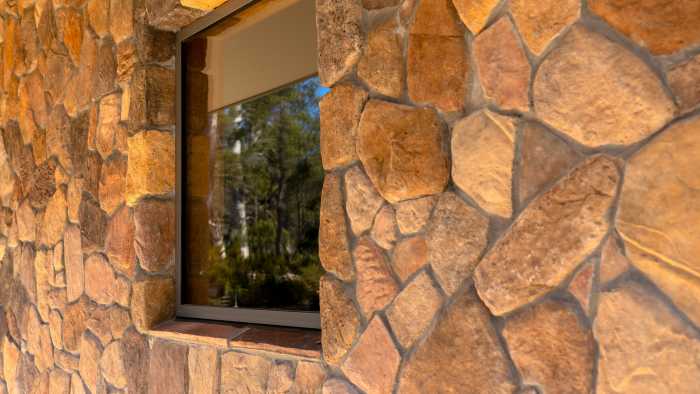 Hoobler Stone layed by Meadcons skilled Bricklayers